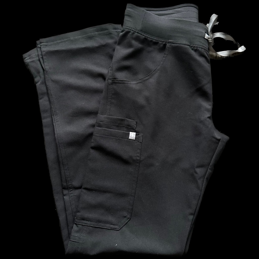 Figs Kade Cargo Scrub Pants